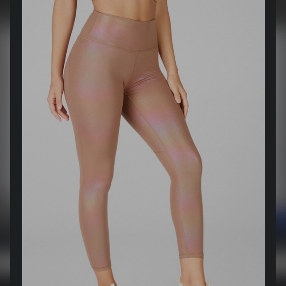Fabletics NWT Ultra High Waisted Shimmer Leggings Small